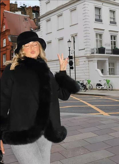 "Elisa" Kaschmirmantel mit Fellkragen