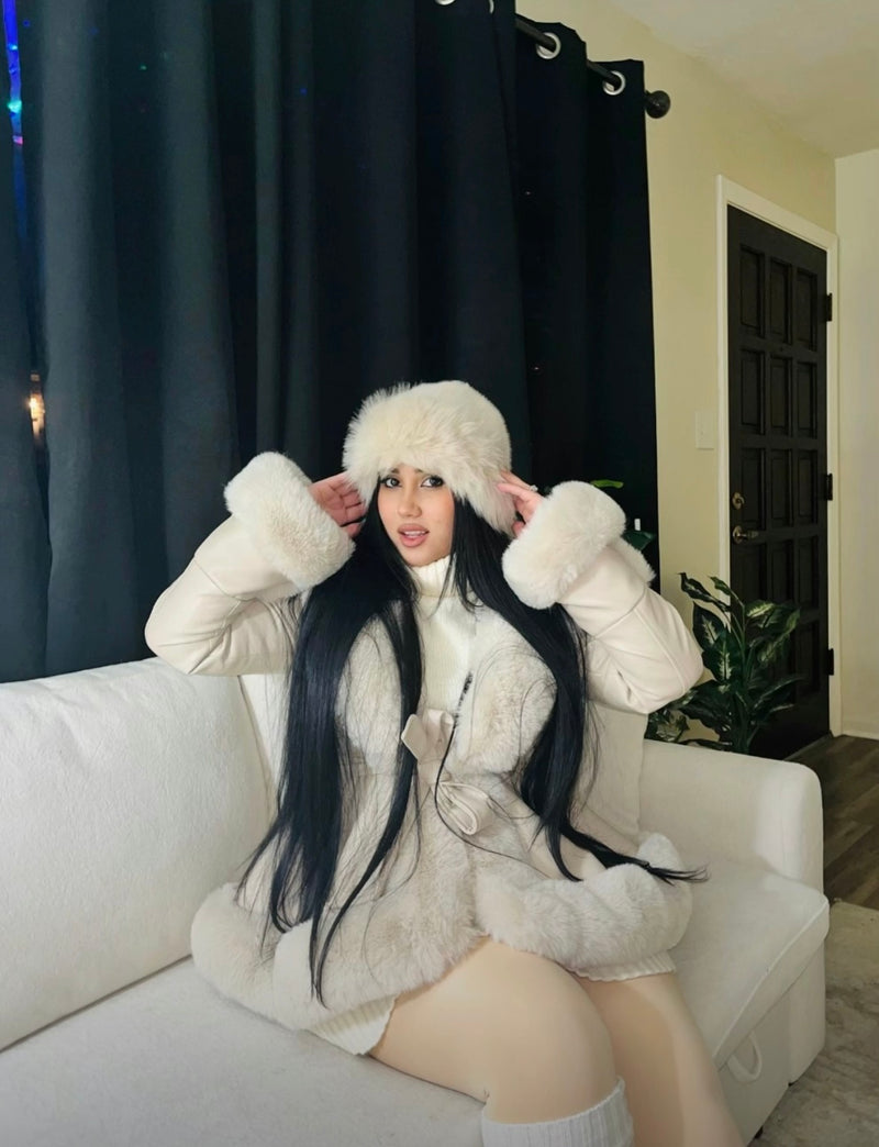 <p><strong>Ioanna</strong></p>